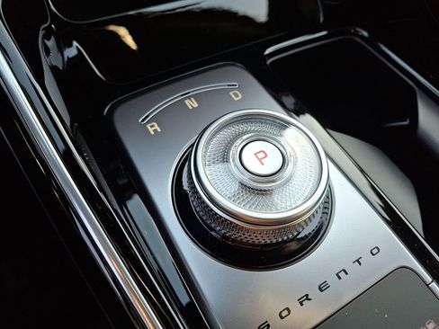 New 2025 Kia Sorento SX Prestige image 16