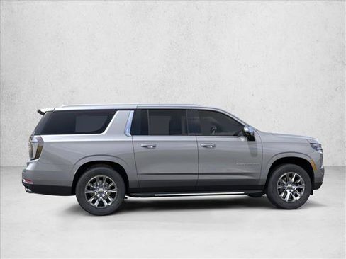 New 2026 Chevrolet Suburban Premier RWD image 6