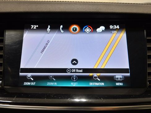 Used 2018 Buick Regal Essence w/ Driver Confidence Package #1 AWD/4WD image 12