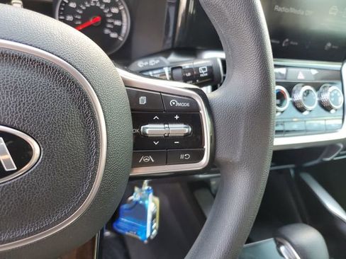 Used 2021 Kia Sorento LX image 26