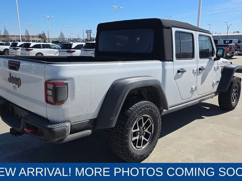 Used 2024 Jeep Gladiator Rubicon image 5