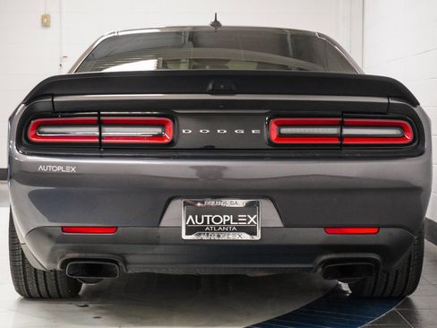 Used 2020 Dodge Challenger SRT Hellcat Redeye image 34
