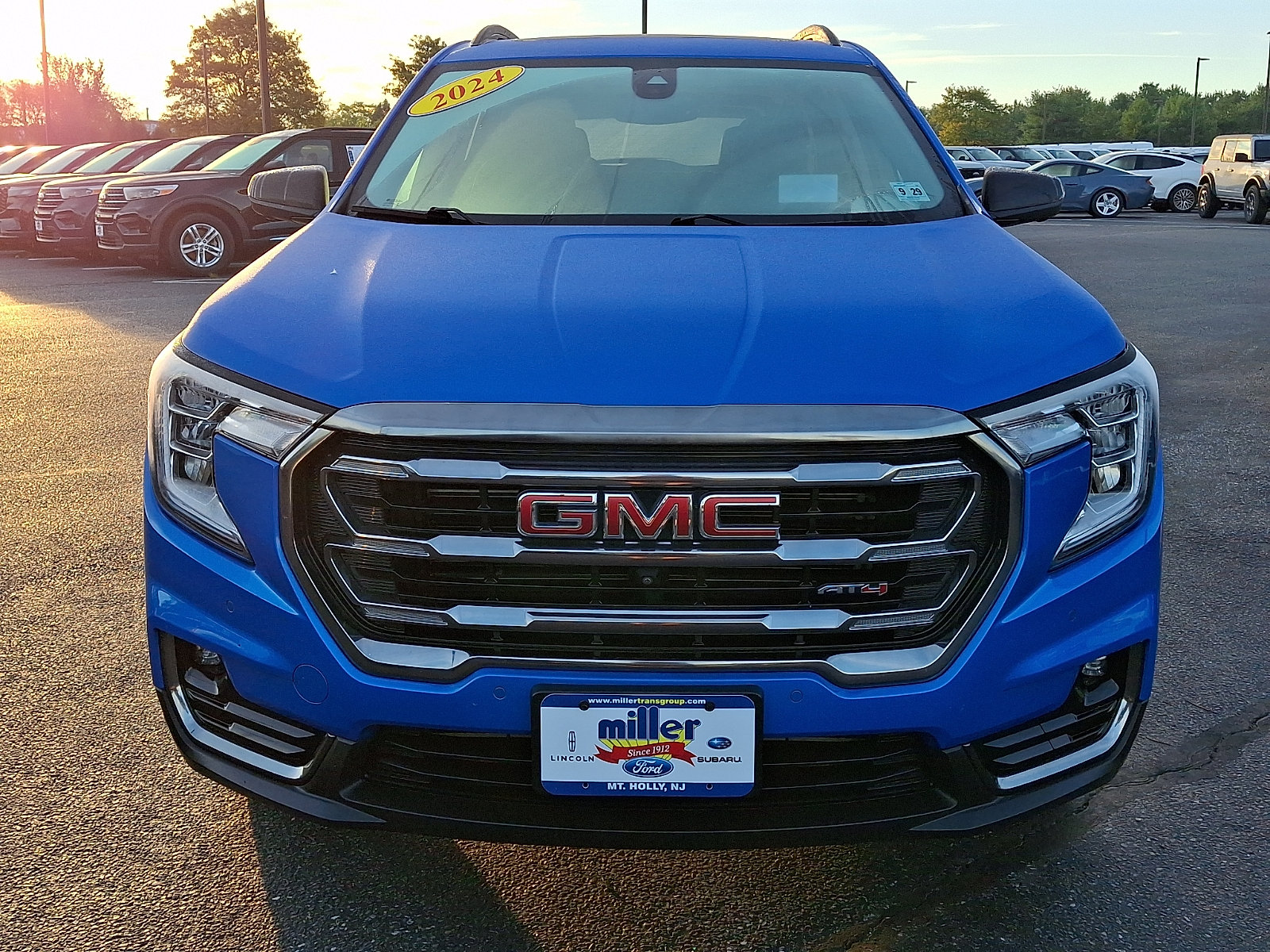 Used 2024 GMC Terrain AT4 w/ Infotainment Package II AWD/4WD image 2