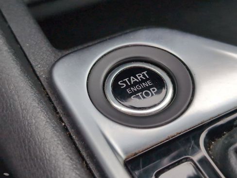 Used 2024 Nissan Sentra SV FWD image 34