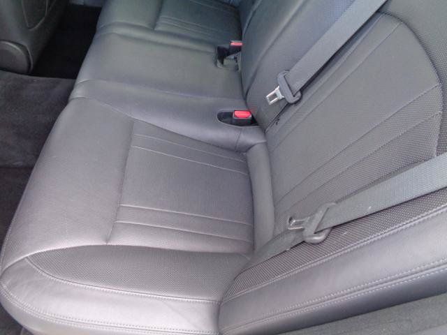 Used 2017 Genesis G80 3.8 RWD image 13