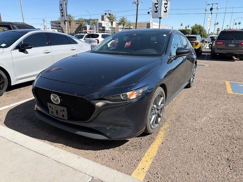 Used 2022 MAZDA MAZDA3 s FWD image 6