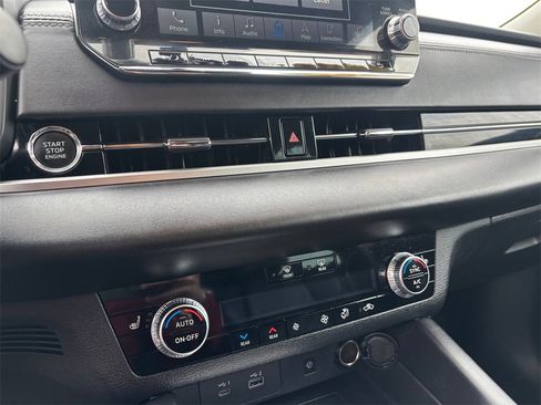 Used 2023 Mitsubishi Outlander SEL image 21