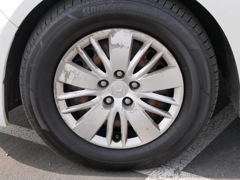 Used 2014 Honda Odyssey LX image 15