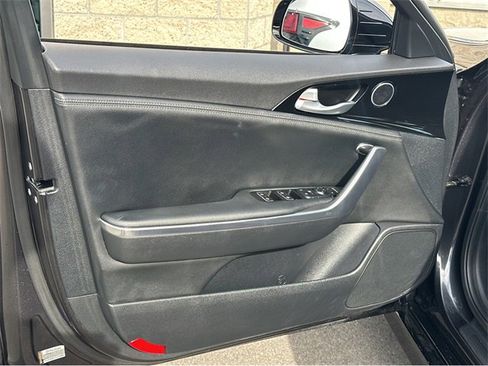 Used 2022 Kia Stinger GT-Line image 14