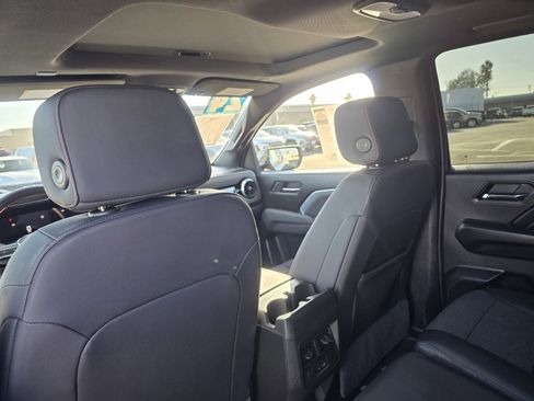 Used 2024 Chevrolet Colorado Z71 w/ Z71 Convenience Package 2 image 15