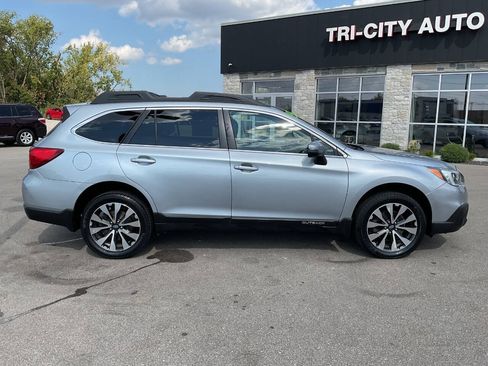 Used 2016 Subaru Outback 2.5i Limited AWD/4WD image 9