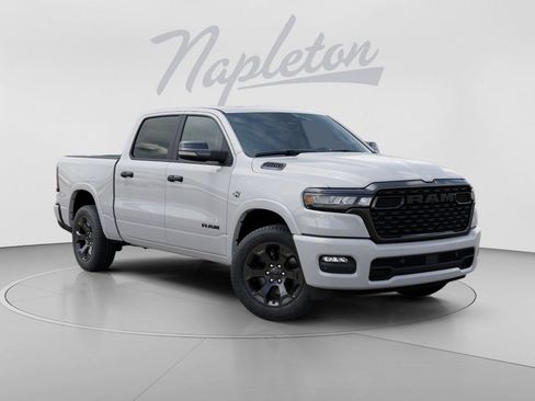 New 2026 RAM 1500 4x4 Crew Cab image 6