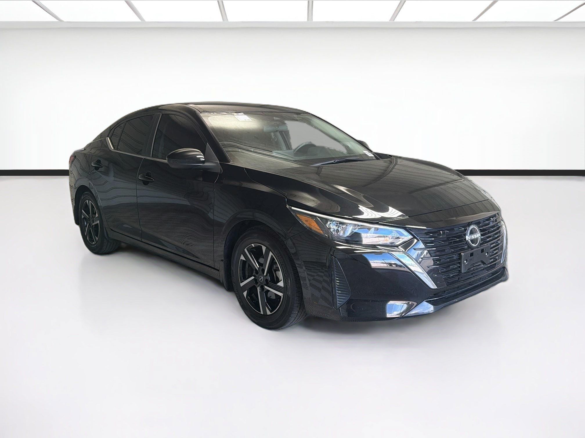 Used 2025 Nissan Sentra SV FWD image 3