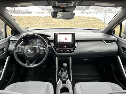 Used 2025 Toyota Corolla Cross AWD Hybrid image 26