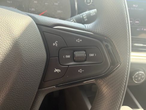 Used 2026 Chevrolet Trax LS w/ LS Convenience Package FWD image 16