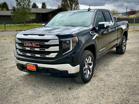 New 2025 GMC Sierra 1500 SLE w/ Preferred Package image 1