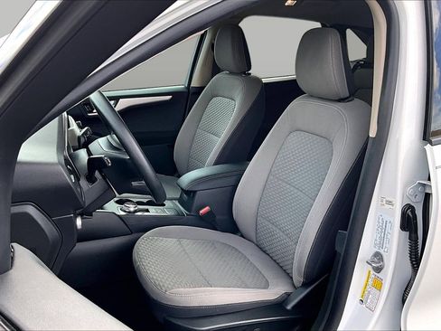 Used 2020 Ford Escape SE image 24