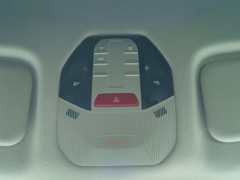 Used 2025 Kia K4 FWD image 22
