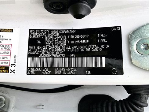 Used 2023 Lexus GX 460 Luxury w/ Sport Design Package image 16