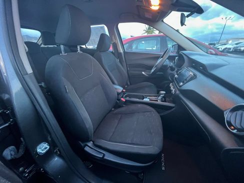 Used 2024 Nissan Kicks SV FWD image 32