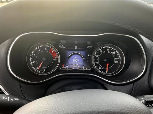 Used 2022 Jeep Cherokee Latitude Lux image 15