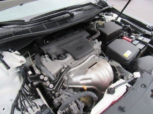 Used 2017 Toyota Camry LE FWD image 35