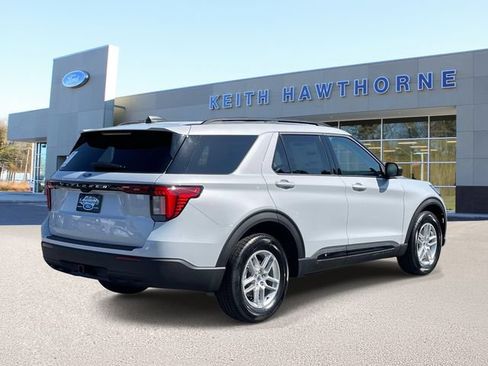 New 2026 Ford Explorer Active RWD image 6