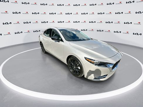 Used 2022 MAZDA MAZDA3 s image 2