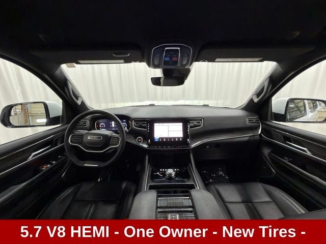 Used 2022 Jeep Wagoneer Series II AWD/4WD image 4