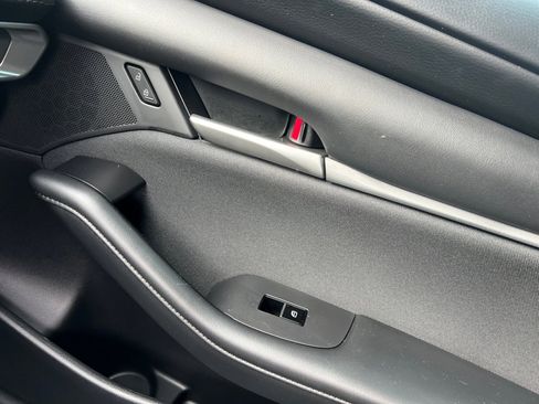 Certified 2025 MAZDA MAZDA3 s image 32