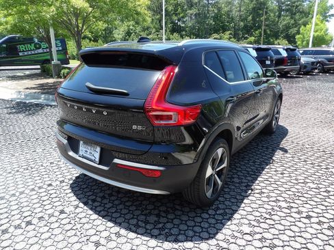 Certified 2024 Volvo XC40 B5 Plus w/ Protection Package Premier AWD/4WD image 7
