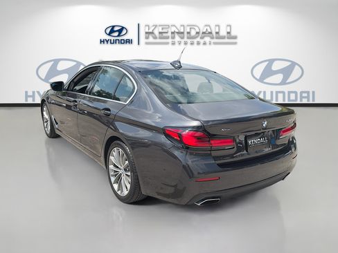 Used 2022 BMW 530i xDrive w/ Premium Package AWD/4WD image 4
