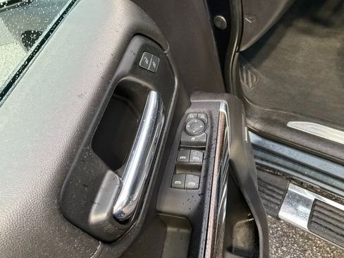 Used 2019 Chevrolet Silverado 1500 RST image 8