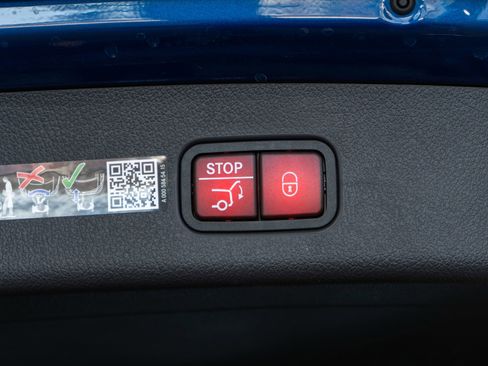 New 2026 Mercedes-Benz GLC 300 4MATIC image 34