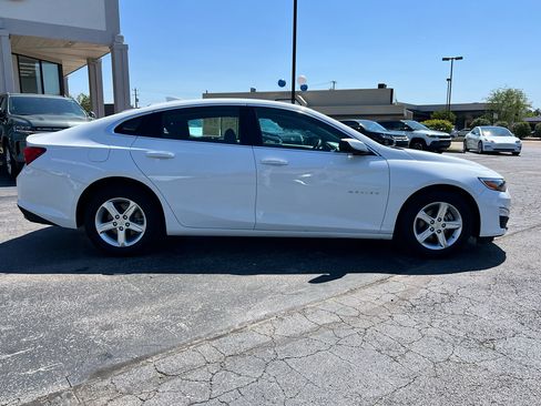 Used 2024 Chevrolet Malibu LT image 8