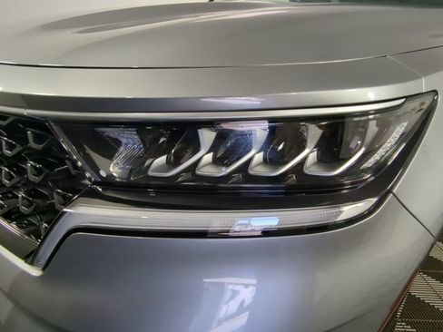 Used 2023 Kia Sorento EX AWD/4WD image 45