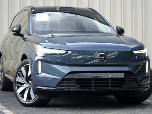 Used 2025 Volvo EX90 Ultra AWD/4WD image 4