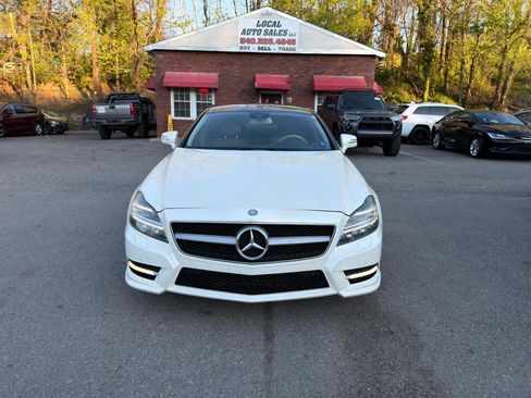 Used 2013 Mercedes-Benz CLS 550 4MATIC w/ Premium I Pkg image 2