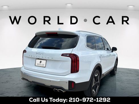 Used 2024 Kia Telluride S w/ S Sunroof Package FWD image 17