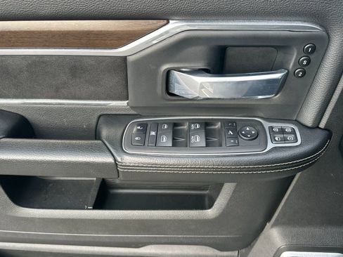 Used 2024 RAM 2500 Laramie image 11