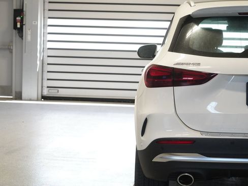 New 2026 Mercedes-Benz GLA 35 AMG 4MATIC image 12