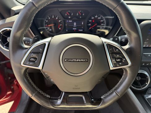 Used 2022 Chevrolet Camaro LT RWD image 15