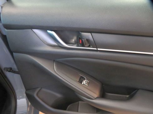 Used 2021 Honda Accord Sport image 21