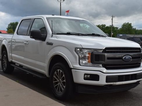 Used 2018 Ford F150 XLT w/ Equipment Group 302A Luxury AWD/4WD image 11