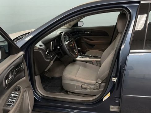 Used 2013 Chevrolet Malibu LS w/ Protection Package FWD image 19
