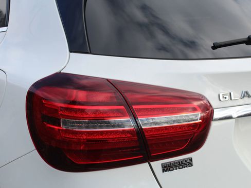 Used 2019 Mercedes-Benz GLA 250 4MATIC image 43