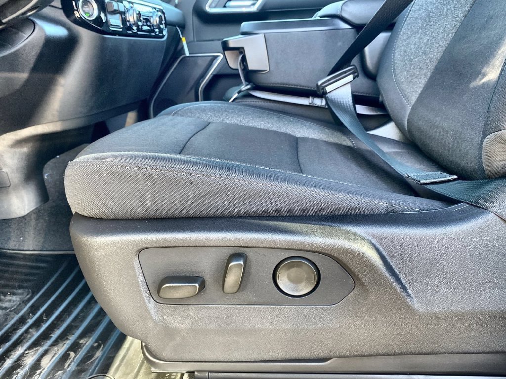 New 2026 GMC Sierra 1500 SLE w/ Preferred Package AWD/4WD image 31
