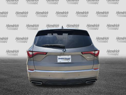 Certified 2024 Acura MDX FWD w/ Technology Package image 9