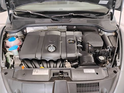 Used 2013 Volkswagen Beetle 2.5 image 46