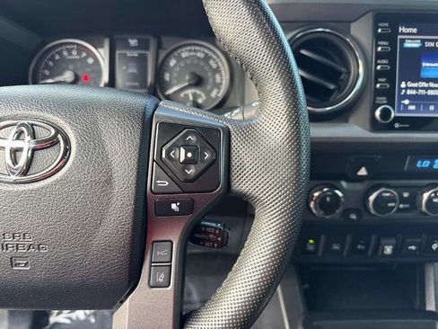 Used 2022 Toyota Tacoma TRD Off-Road w/ Technology Package image 26